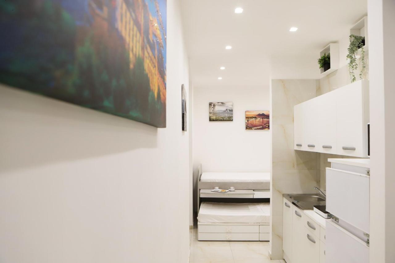 Cozy Apartment In Piazza Cavour By Wonderful Italy Nápoles Exterior foto