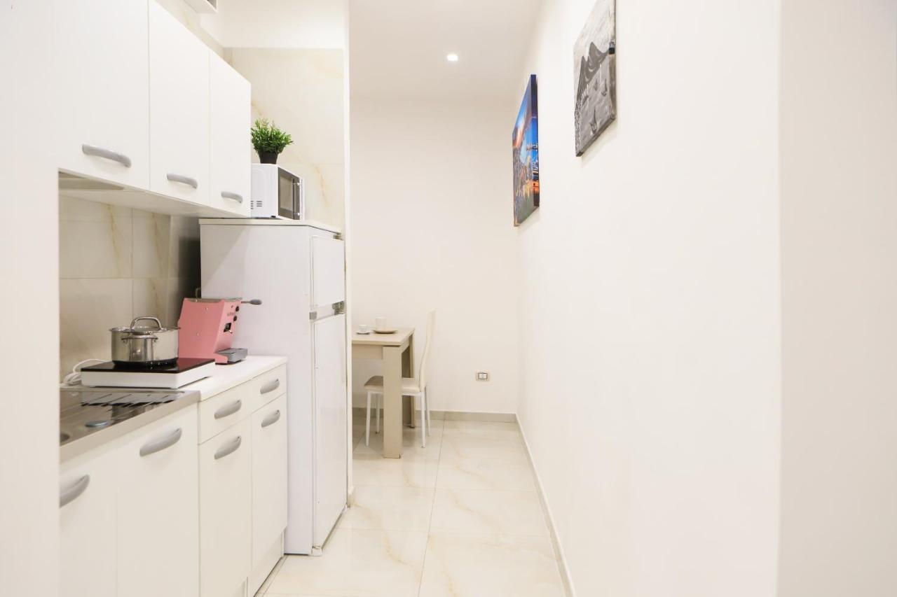 Cozy Apartment In Piazza Cavour By Wonderful Italy Nápoles Exterior foto